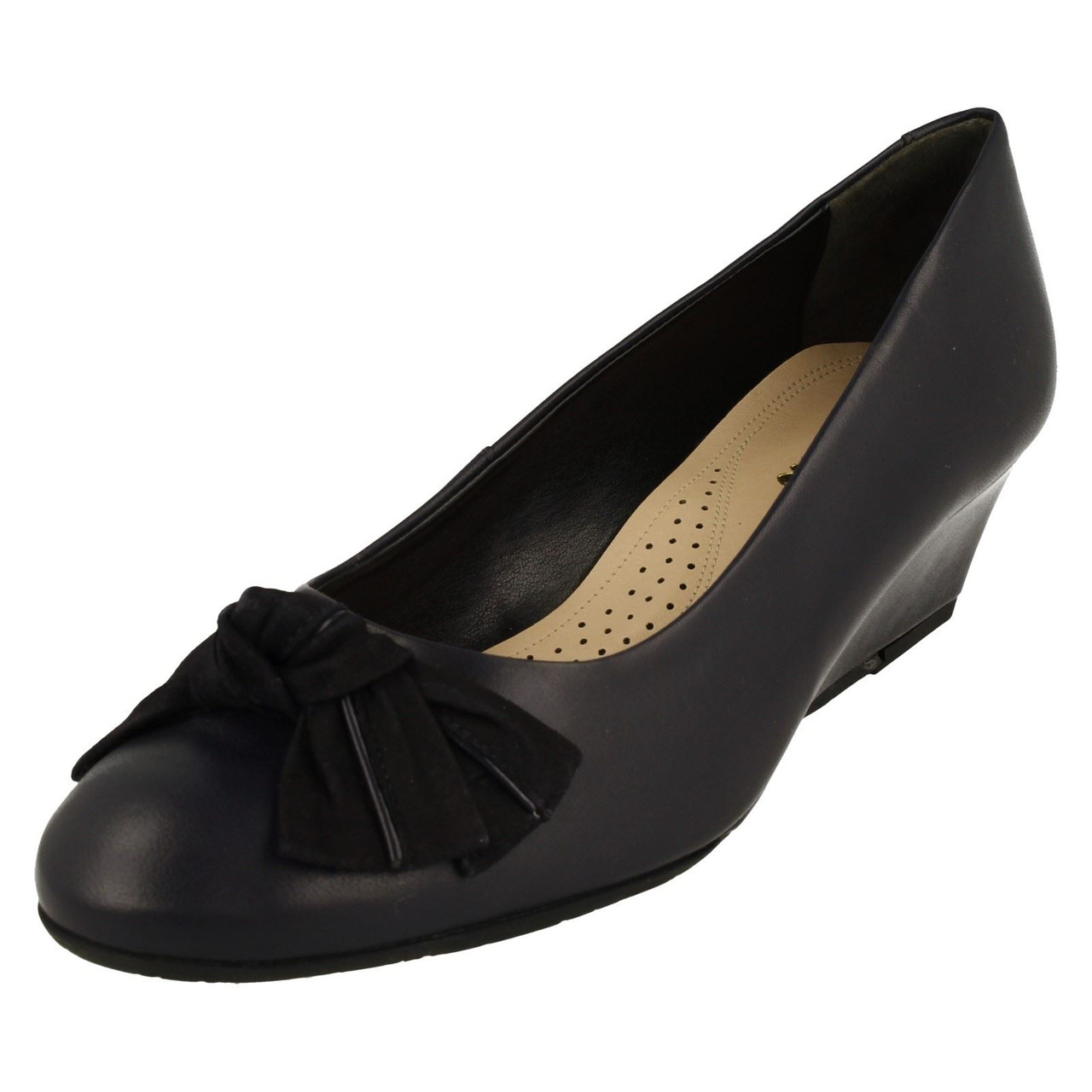 Court Shoe Clinkards Ladies Shoes Online At Best Price Van Dal