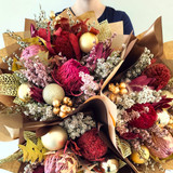 CHRISTMAS MARKET BLOOMS - Dried Festive Native Posy CHRISTMAS MARKET BLOOMS - Dried Festive Native Posy