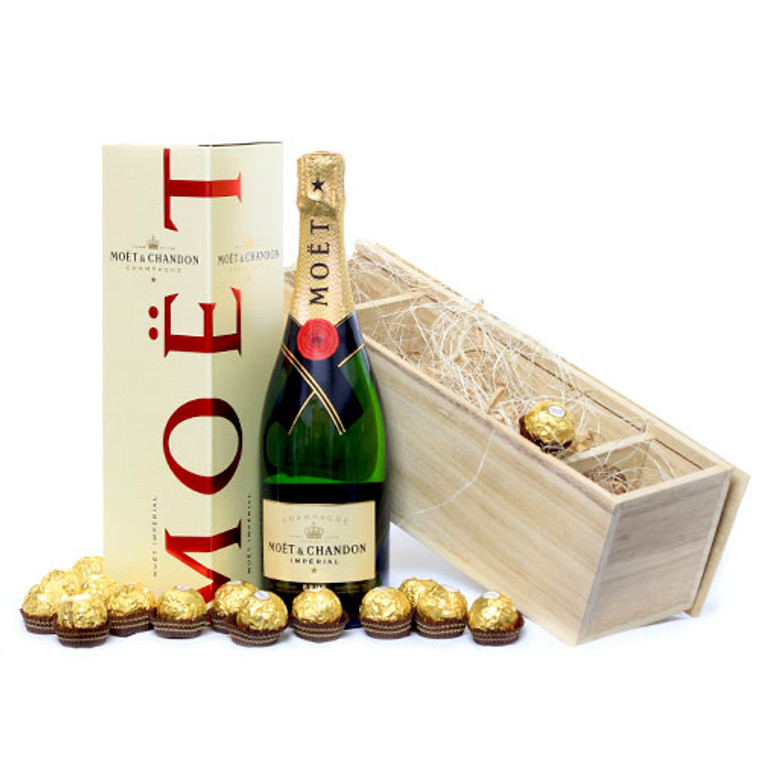 Moet & Chandon Champagne sparkling wine Gold Coast Delivery.