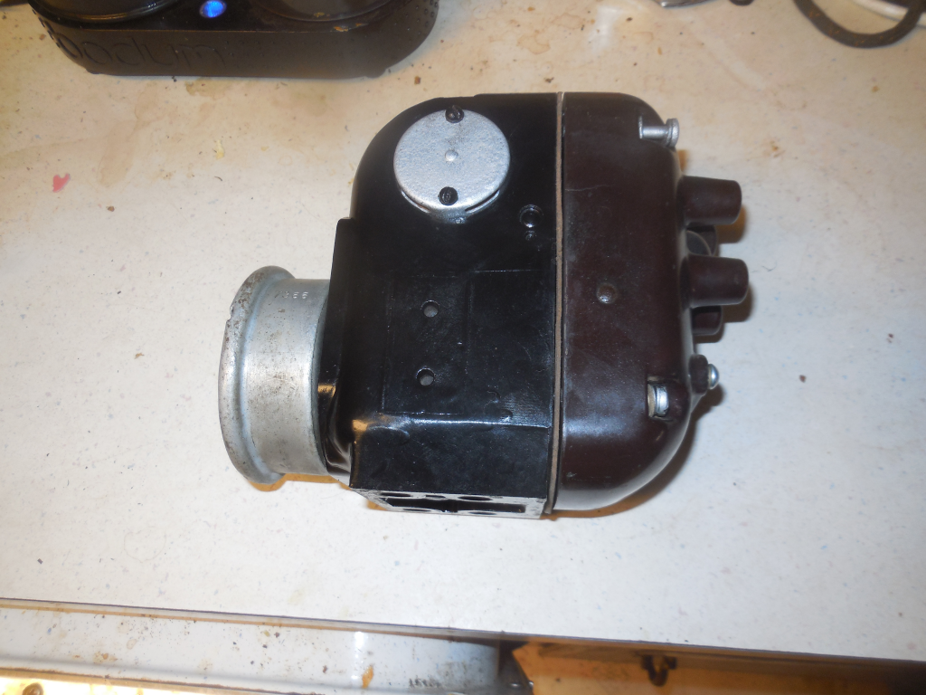  MJC4C102 Antique Tractor Bosch Base Mt Magneto Rebuilt