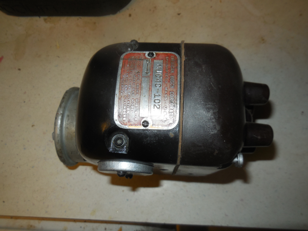  MJC4C102 Antique Tractor Bosch Base Mt Magneto Rebuilt