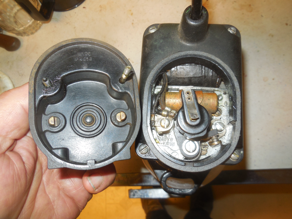 Wico C 909 John Deere L LA Magneto Refurbished