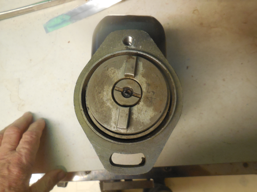    Oliver Cletrac Continental Leroi IHC Bosch MJB6A302  Magneto