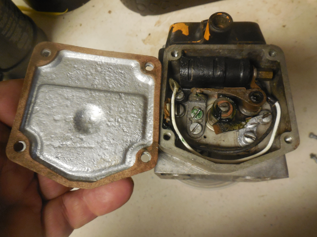 Wisconsin   Edison RM1 03884  Magneto