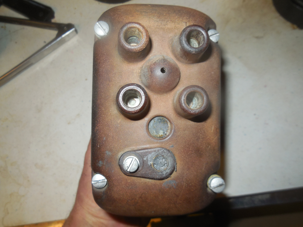 MJC4C102 early Tractor Bosch Base Mt Magneto Rebuilt