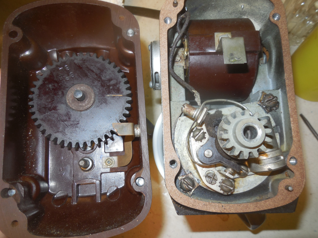   Waukesha Buda Wisconsin  Bosch MJC6C102 6 Cyl CW Base  Mt Magneto 