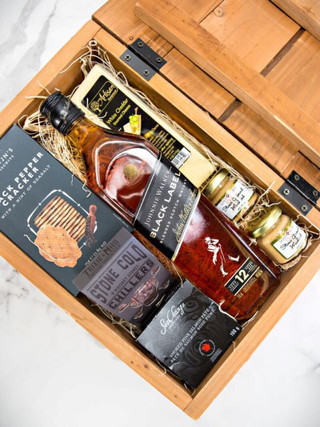 ウイスキー 6ADM28 JOHNNIE WALKER Deluxe Gift Set 6ADM28 JOHNNIE WALKER Deluxe Gift Set