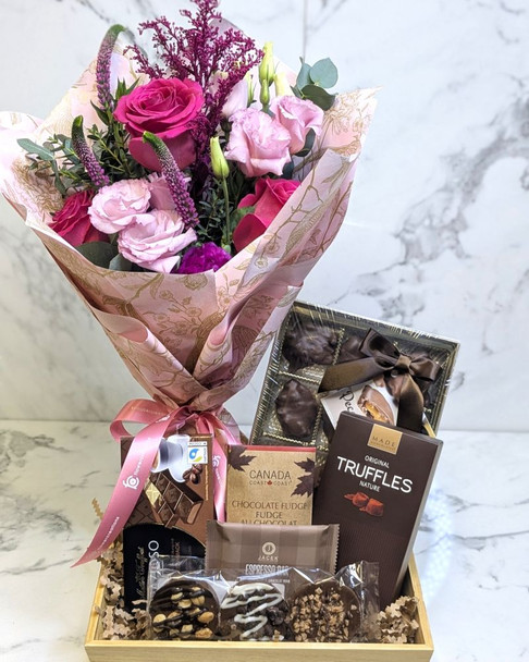 Pink rose bouquet and gourmet chocolate gift box for Valentine’s Day delivery Canada-wide