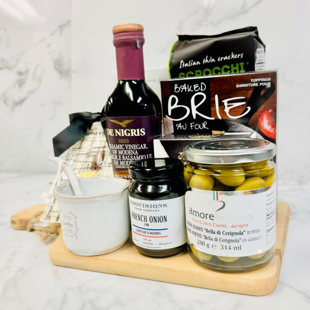 balsamic vinegar, cheese, and crackers gift basket Canada