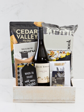 UNIQUE WINE GIFT BASKETS
