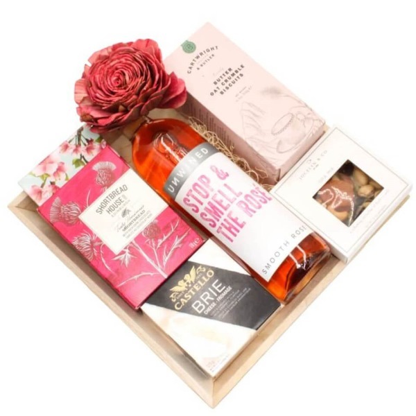 ROSE WINE GIFT BASKETS