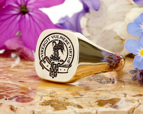 Stewart Scottish Clan Signet Ring HS27 9ct Gold Positive