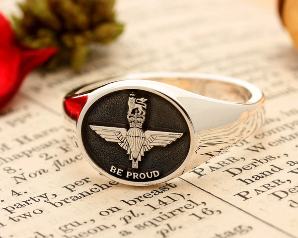 PARAS Parachute Regiment Silver or 9ct Gold Signet Ring - Bespoke Design - Reverse Oval