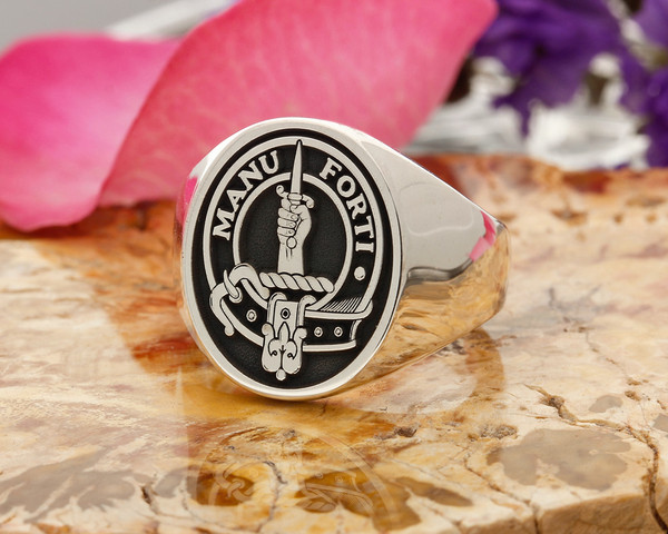 MacKay Scottish Clan Signet Ring HS24 Silver negative oxidised