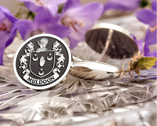 Muldoon Family Crest Cufflinks in Silver or 9ct Gold