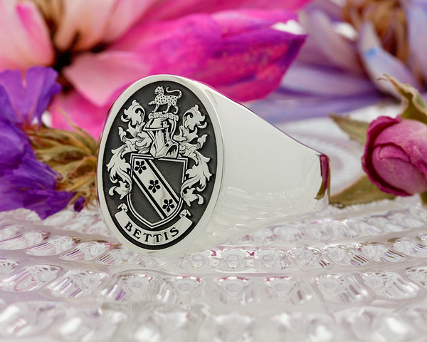 Bettis Family Crest Silver or Gold Signet Ring