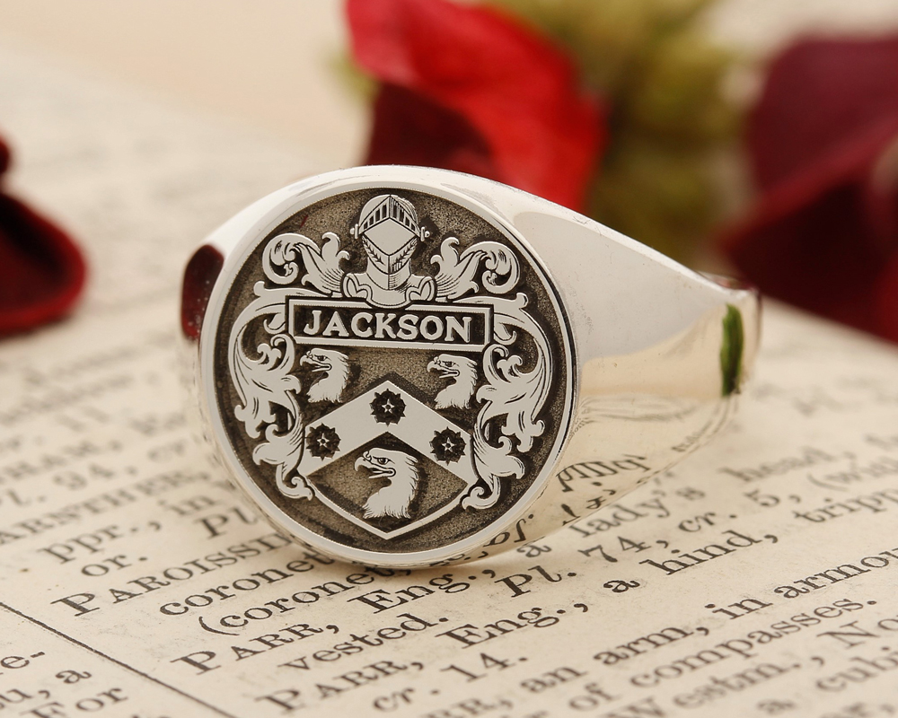 family crest rings