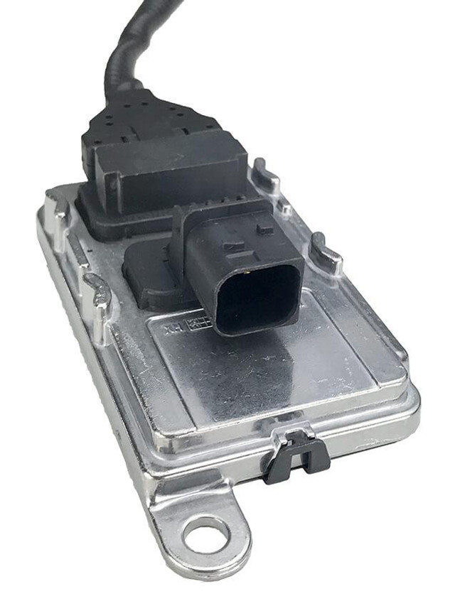 Main image for the product 4307260 NOx Sensor for CUMMINS S11863 - 4