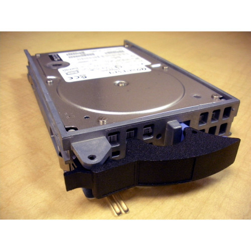 IBM 07N8822 36GB U320 10K Hard Drive w/ Tray IBM 07N8822 36GB U320 10K Hard Drive w/ Tray