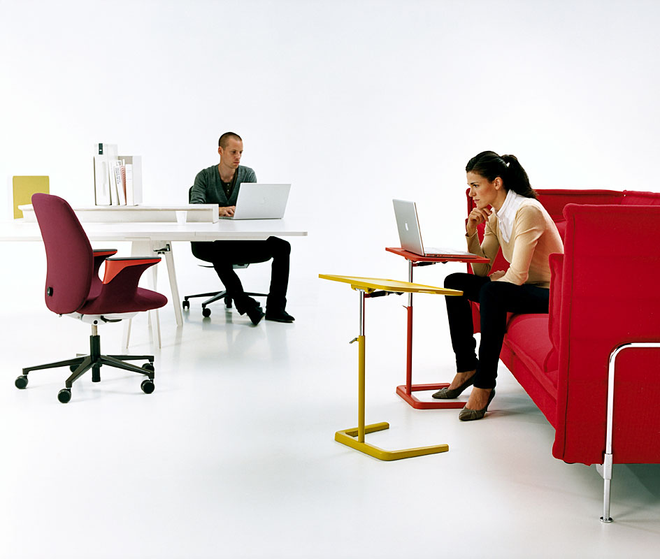 Vitra NesTable by Jasper Morrison