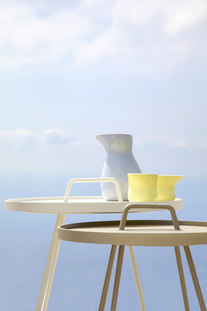 Cane-Line On the Move Side Table