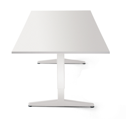 Ahrend Four_Two Height Adjustable Desk