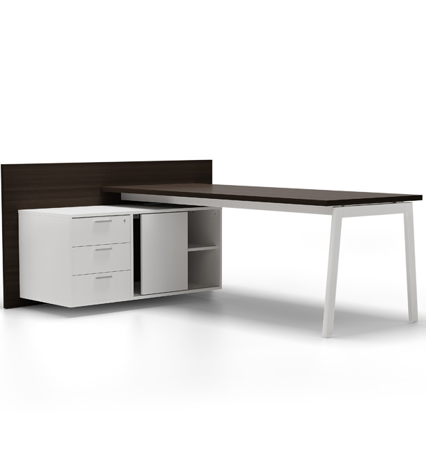 Forma 5 Semi-Executive Desk with Credenza