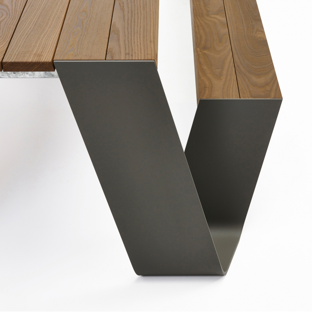 Extremis Hopper Picnic Table
