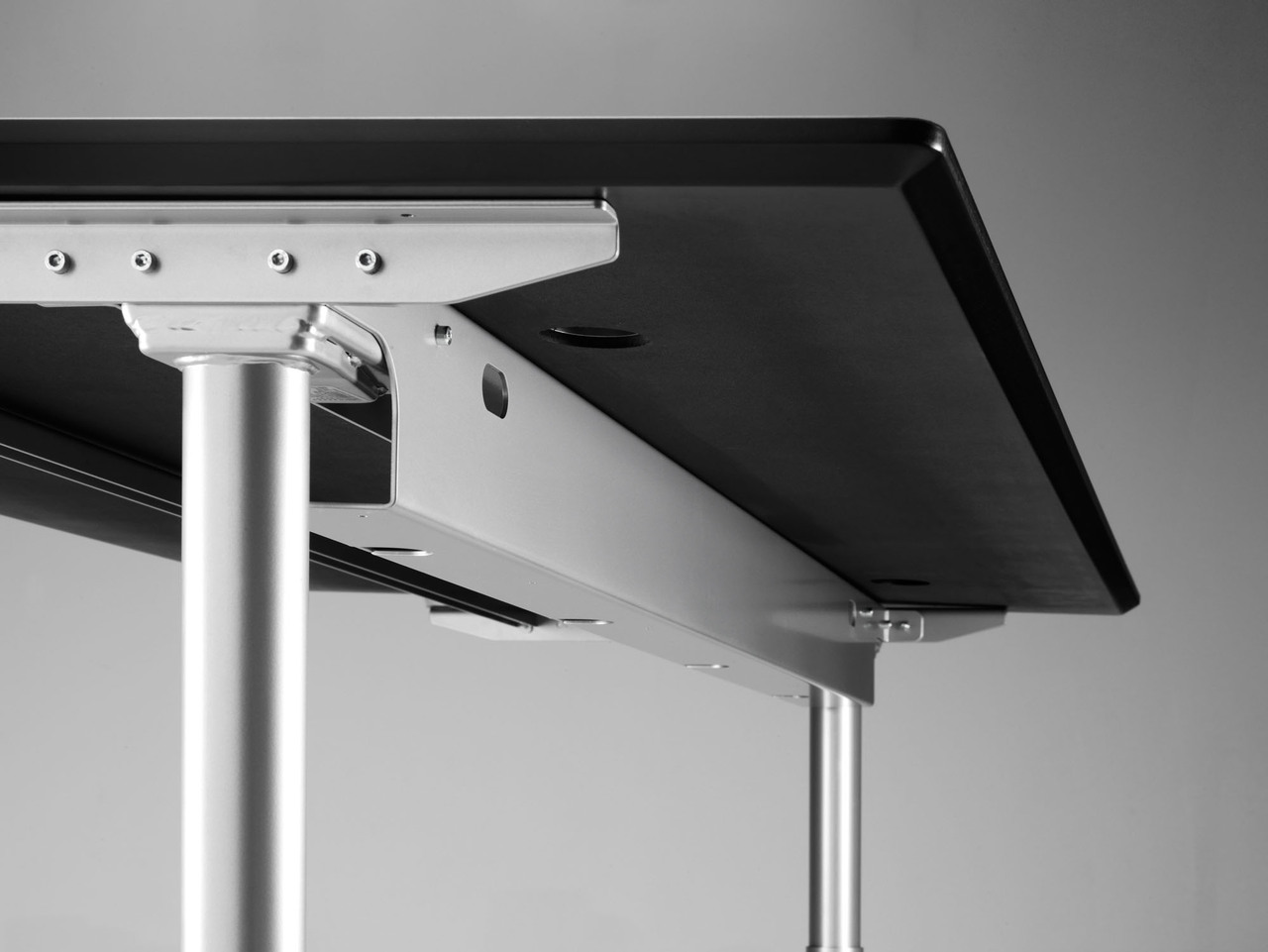 Cube Design Quadro Sit Stand Desk