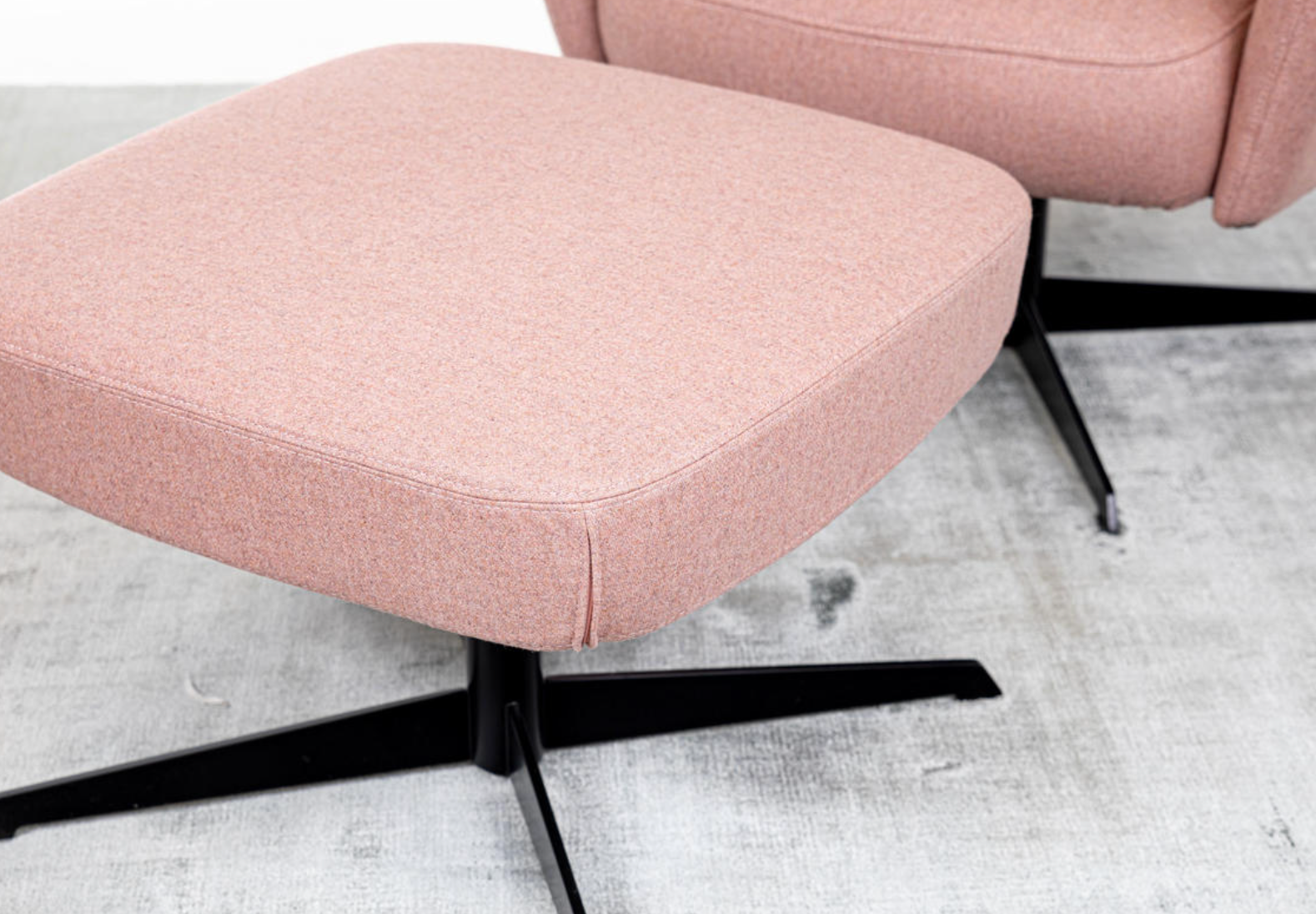 BuzziSpace BuzziK Acoustic Chair