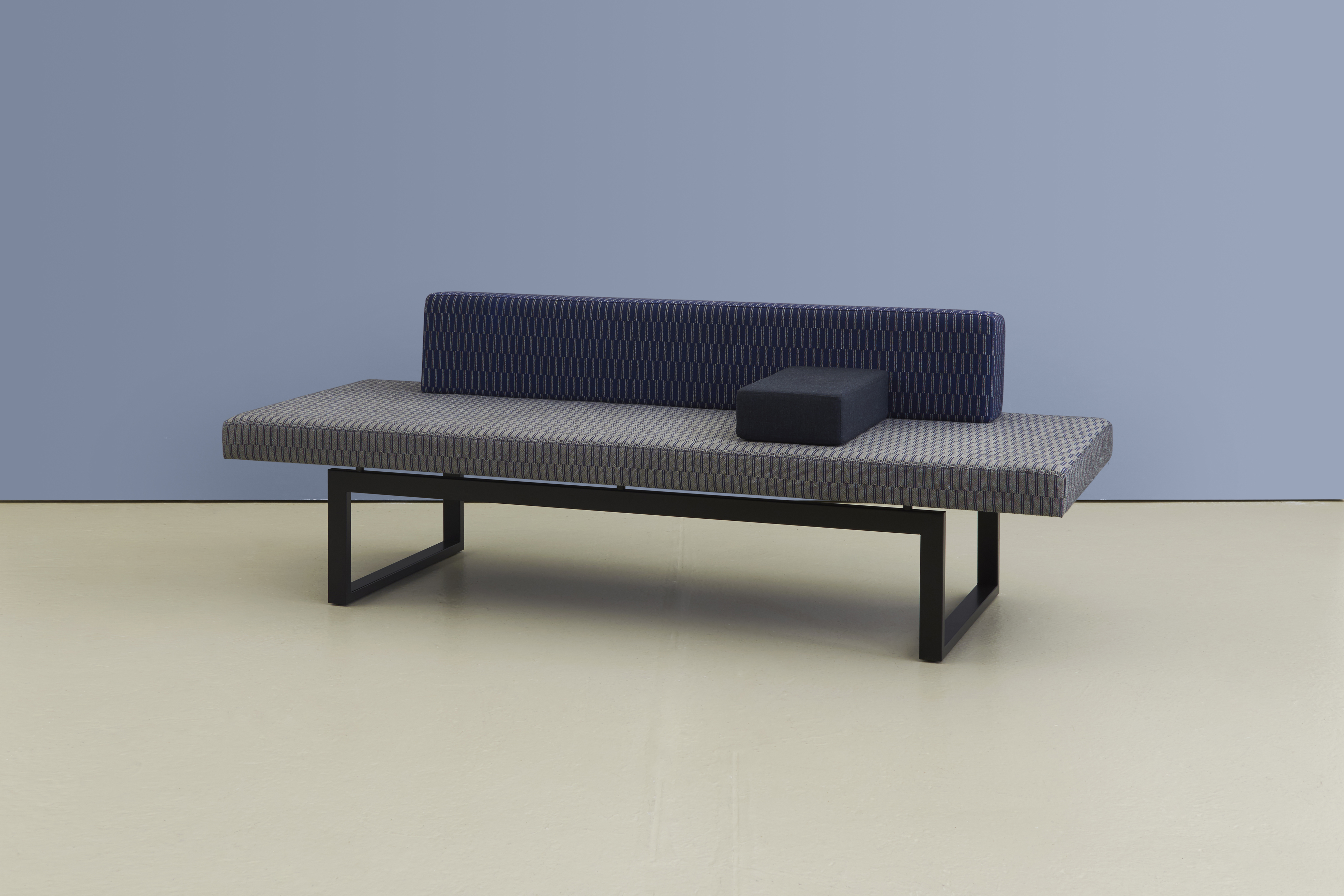 Hitch Mylius Quiet Seating Bench