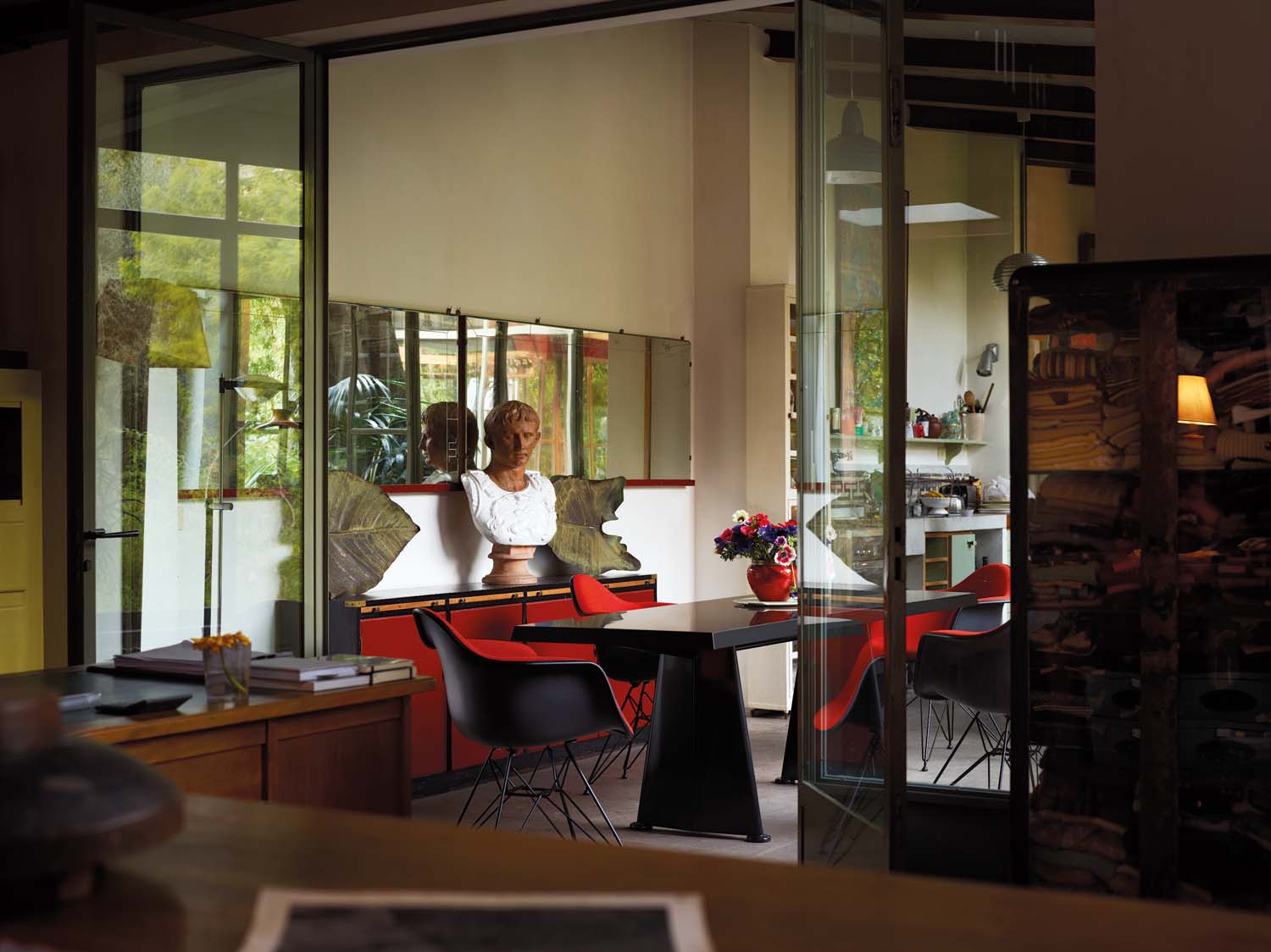 Vitra Trapeze Table Lounge Table