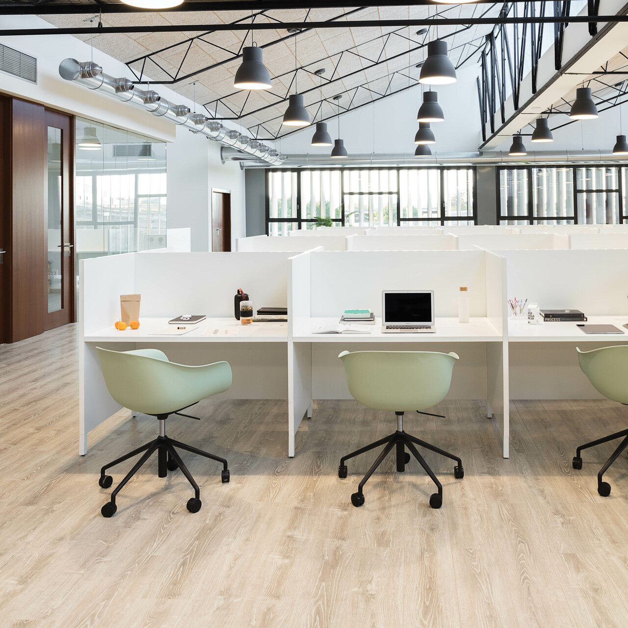 Andreu World Next Chair With Castors