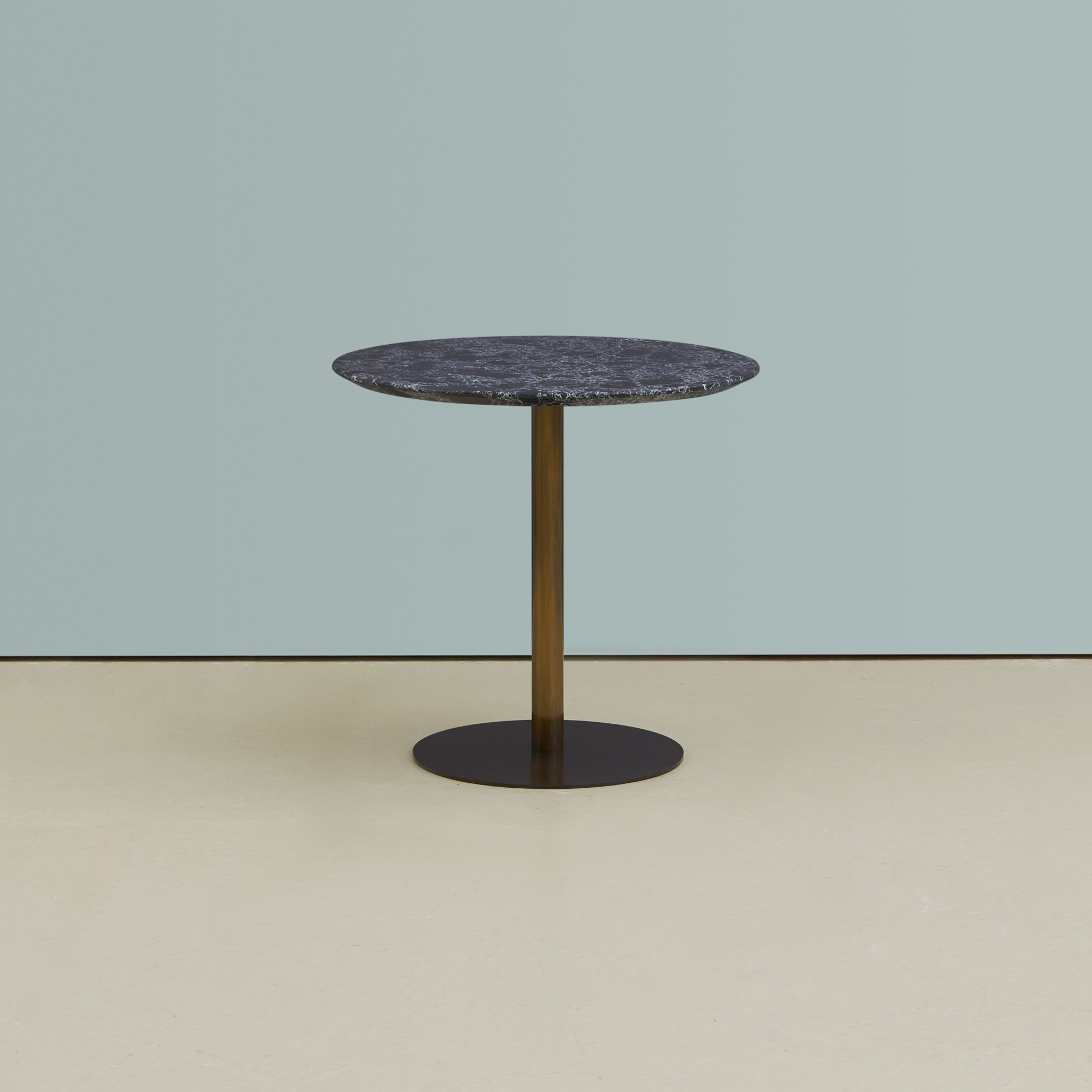 Hitch Mylius HM20 Disq Side Table Bronze Round Mid Height