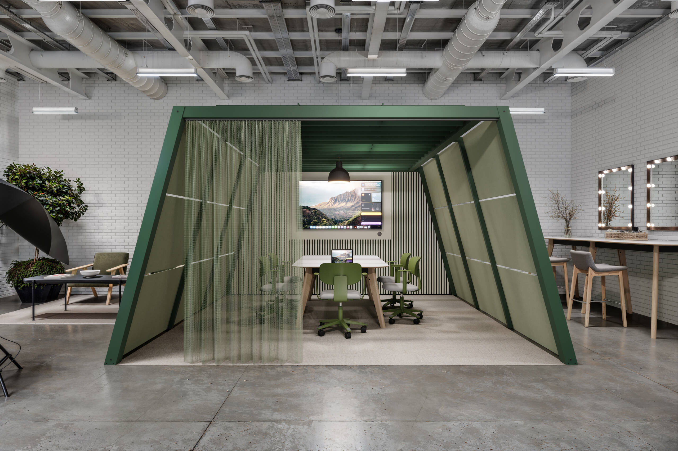 Connection Spaces - Meet