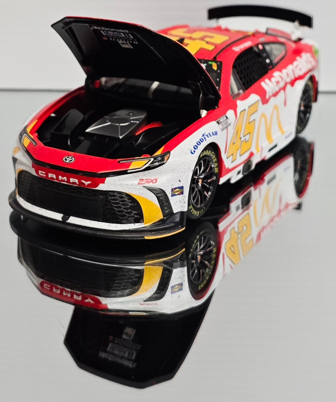 TYLER REDDICK 2024 MICHIGAN WIN RACED VERSION MCDONALDS 1/24 ELITE