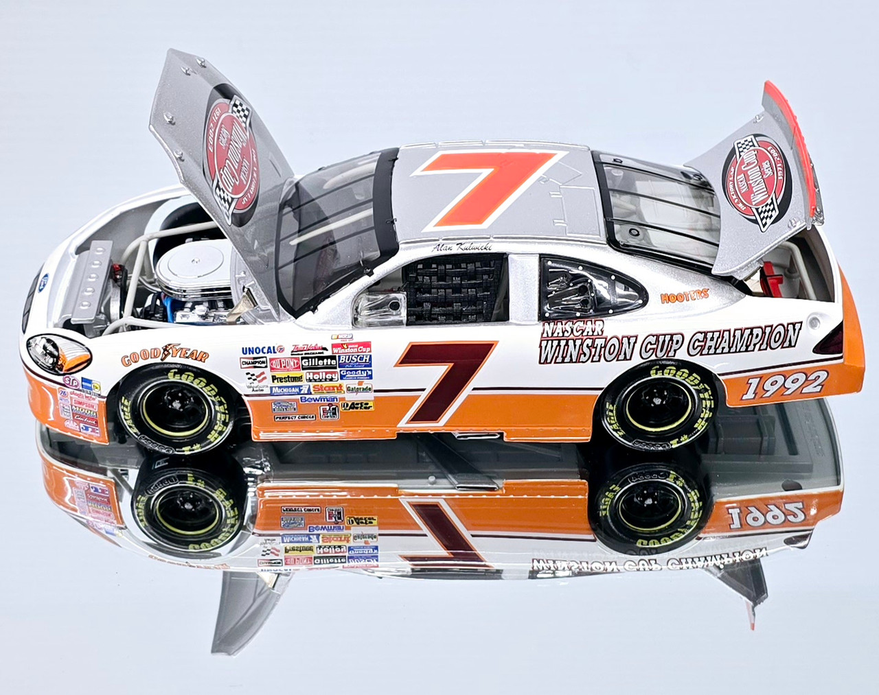 ALAN KULWICKI 2003 WINSTON CUP VICTORY LAP #7 THUNDERBIRD 1