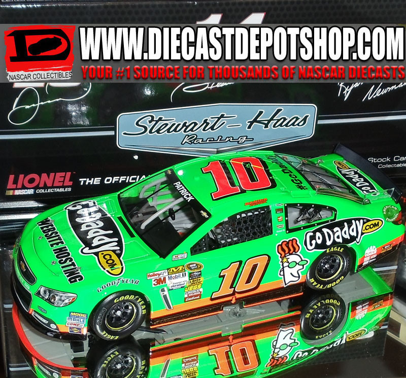 DANICA PATRICK 2013 HISTORIC DAYTONA 500 POLE-WINNER GODADDY 1/24