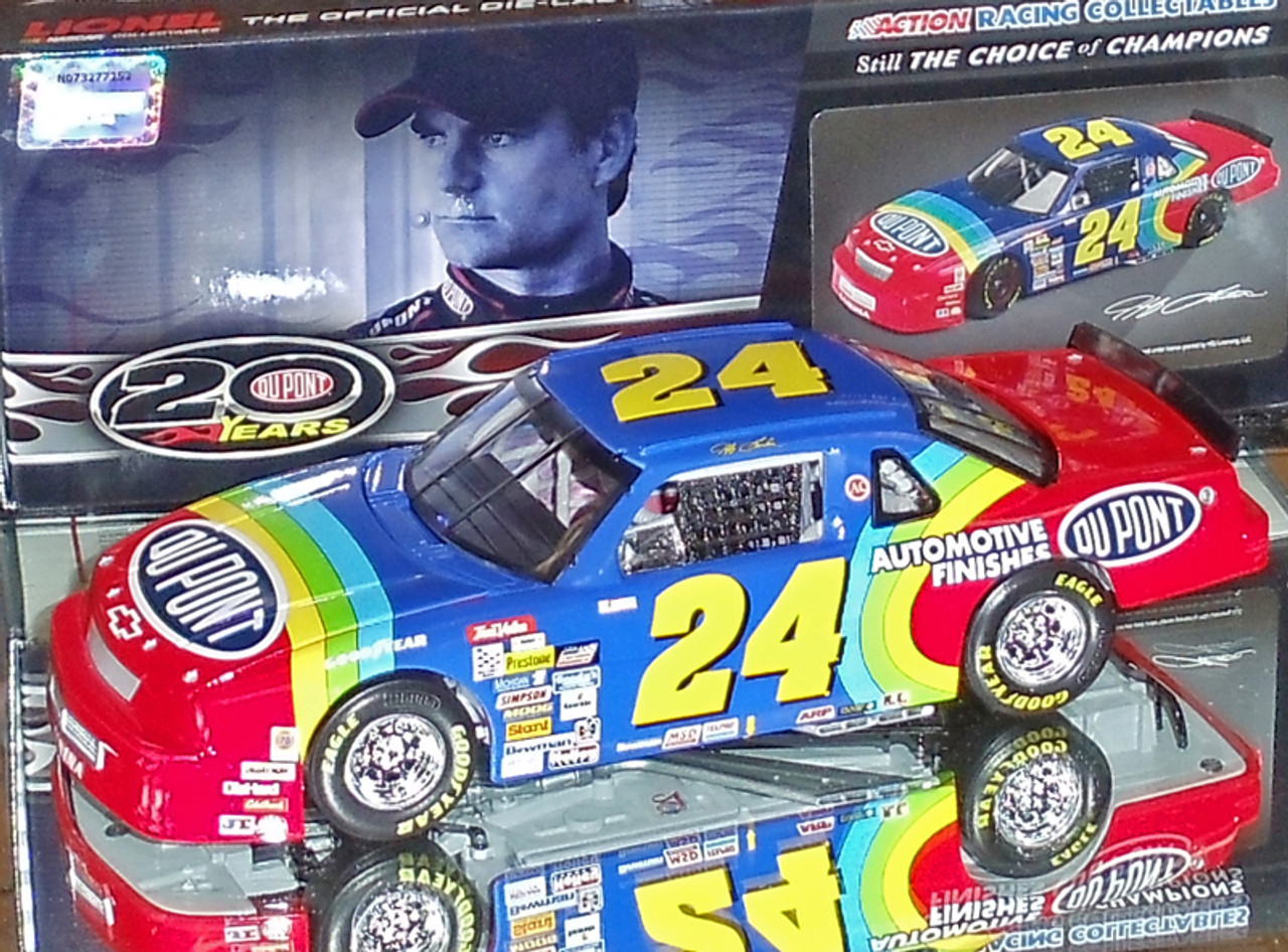 JEFF GORDON 1992 DUPONT 1ST CUP CAR 1/24 ACTION