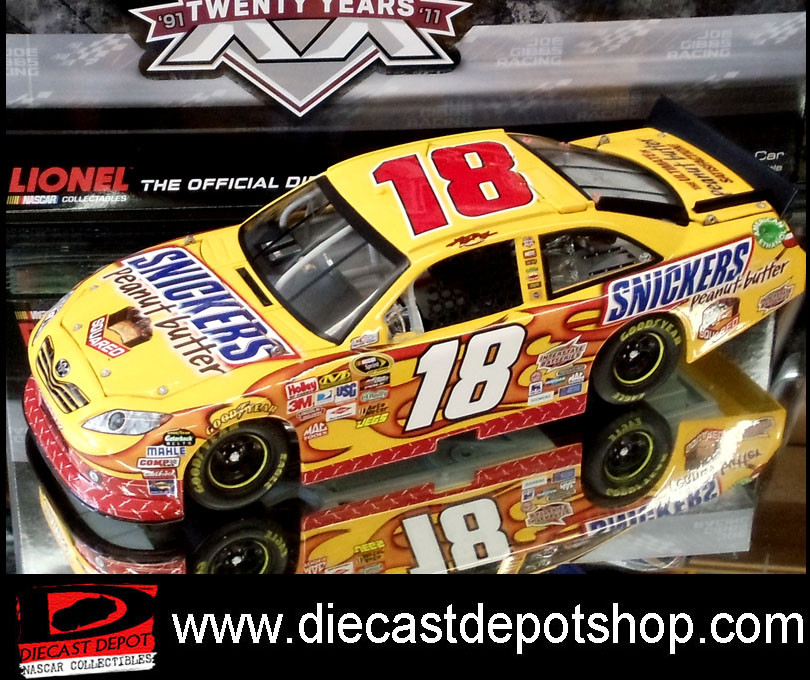 kyle-busch-2011-snickers-