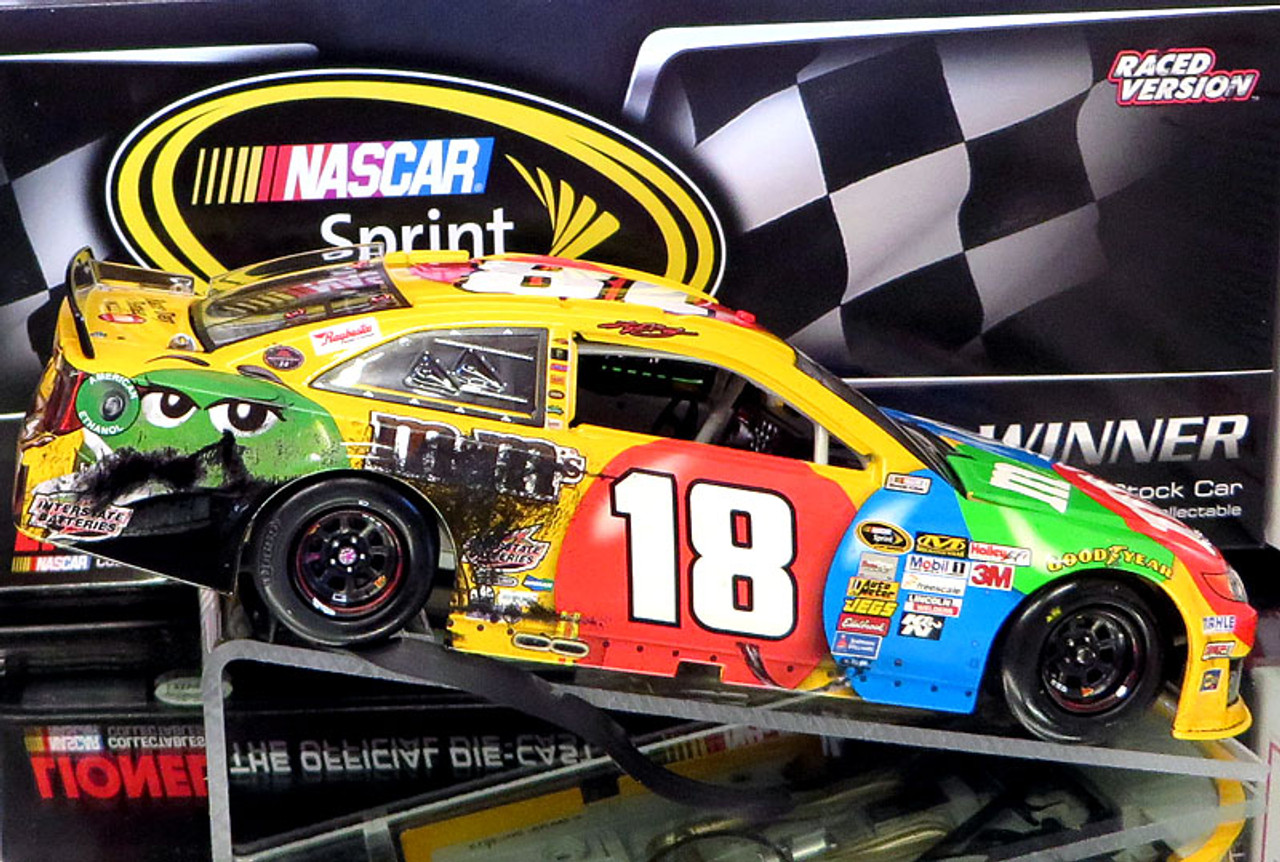 マグライト NASCAR 珍品 KYLE BUSCH 2013 WATKINS GLEN RACED VERSION M&M'S *DOUBLE