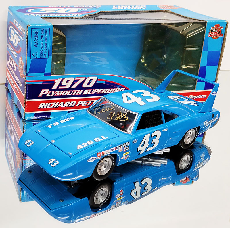 Kaylula Yoyo Yo Yo Cradle 1970 Plymouth Superbird Richard Petty