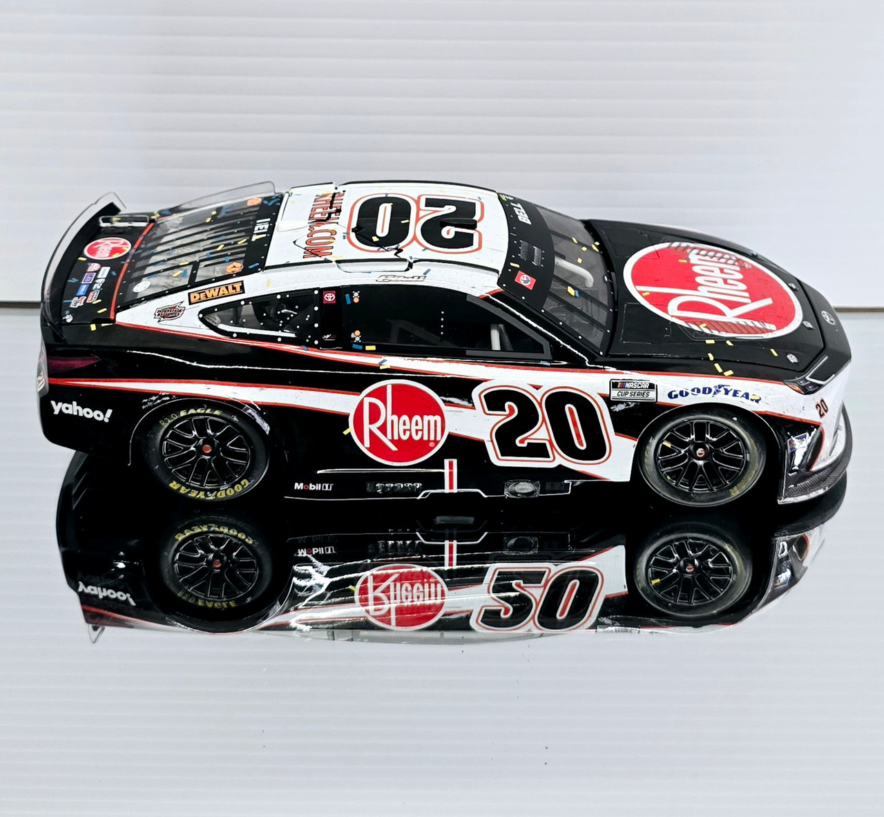 CHRISTOPHER BELL 2024 PHOENIX WIN RHEEM RACED VERSION 1/24 ARC DIECAST