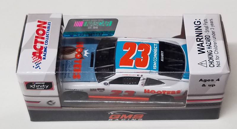 chase-elliott-2018-hooters-23-