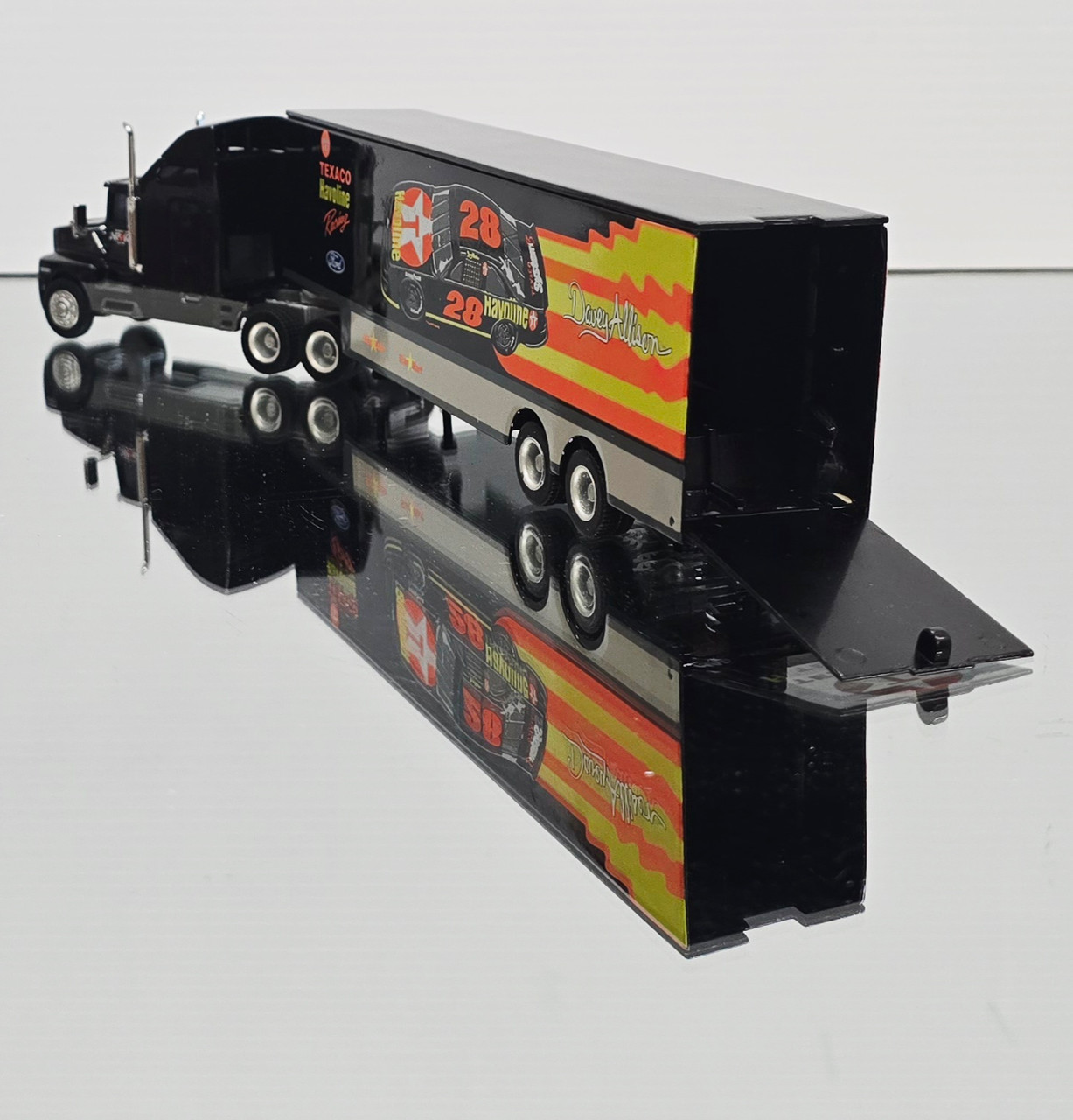DAVEY ALLISON 1993 HAVOLINE HAULER/ TRANSPORTER & CAR SET 1/64