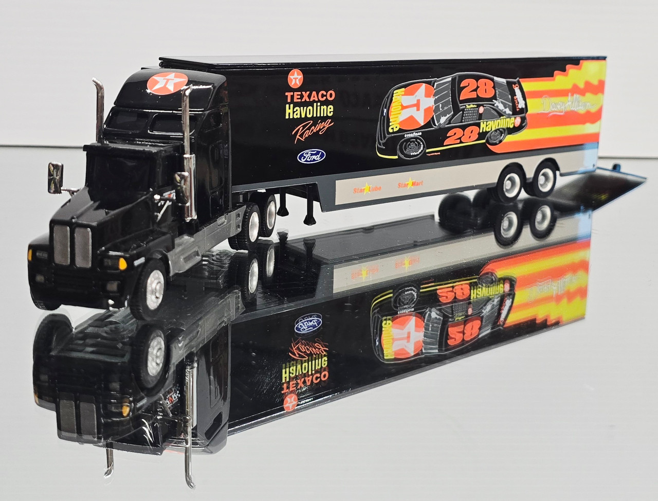 RCCA 1994 トランスポーター 2台セット 1:64 DAVEY ALLISON 1993 HAVOLINE HAULER/ TRANSPORTER & CAR SET 1/64