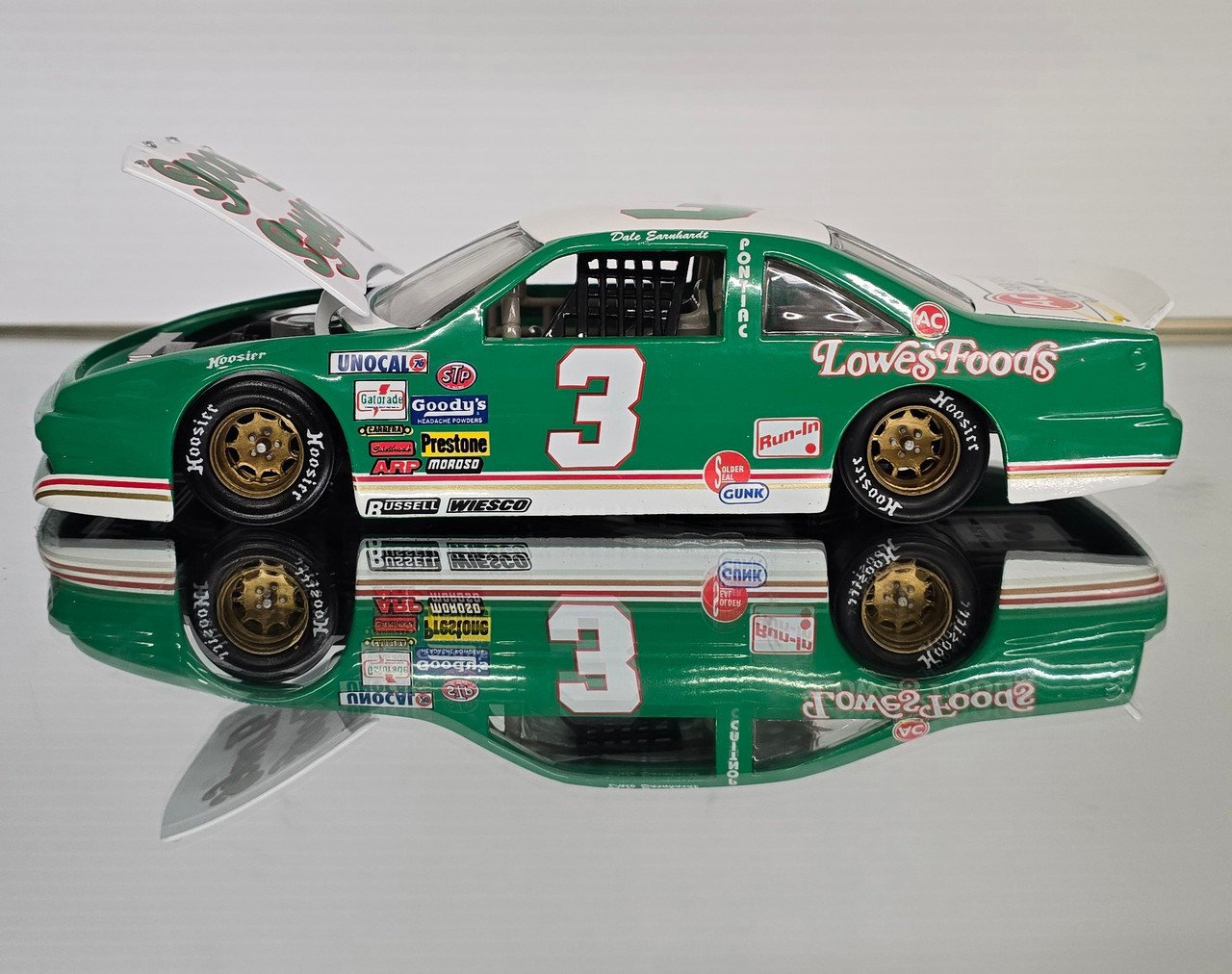 DALE EARNHARDT SR 1989 LOWE'S FOOD PONTIAC 1/24 SCALE ACTION
