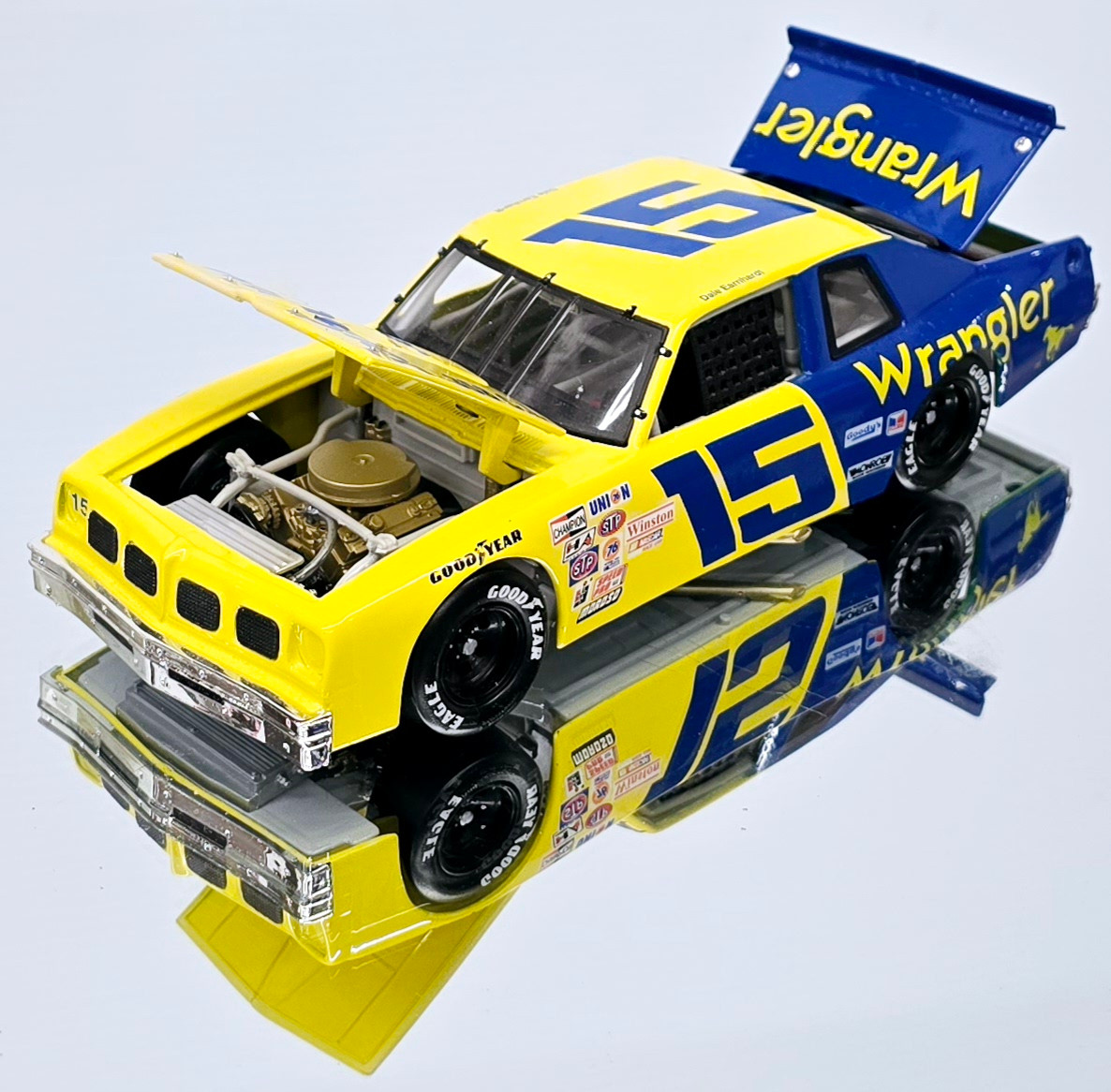 DALE EARNHARDT SR 1979 WRANGLER #15 PONTIAC 1/24 ACTION