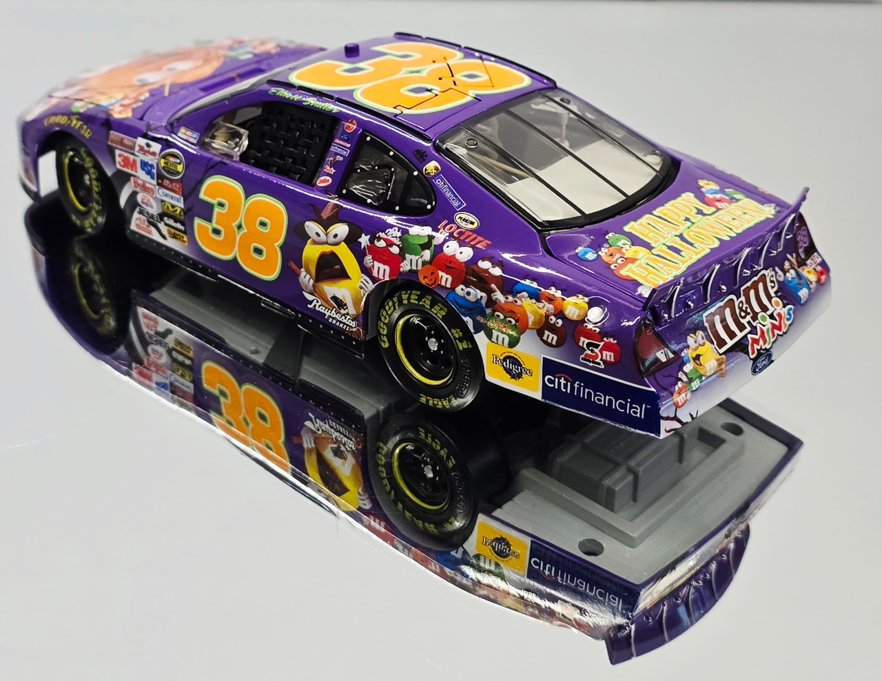 Elliott Sadler No.38 Banner at The Eddie Vannoy Collection 2020 as J442