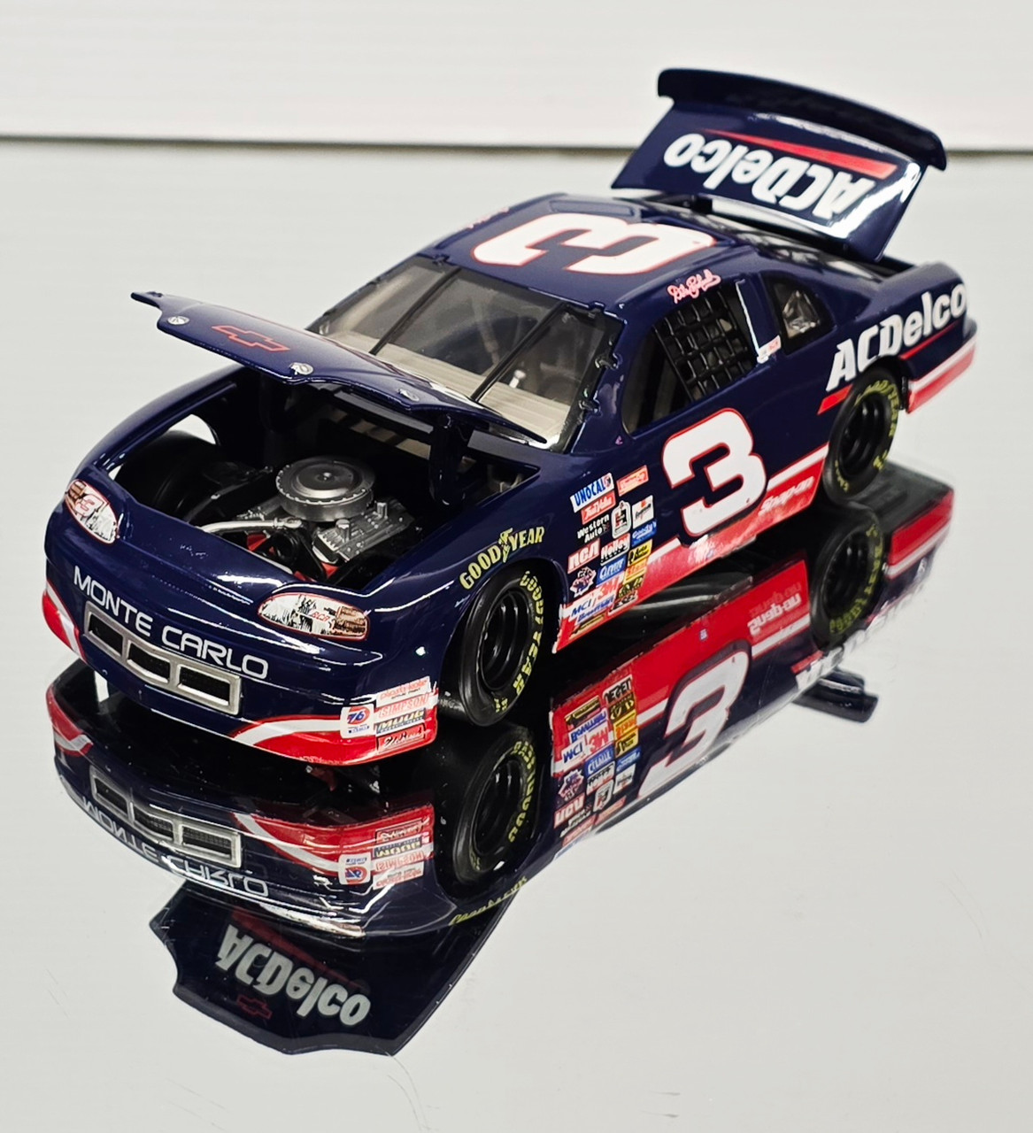 DALE EARNHARDT SR 1997 AC DELCO JAPAN 1/24 ACTION DIECAST
